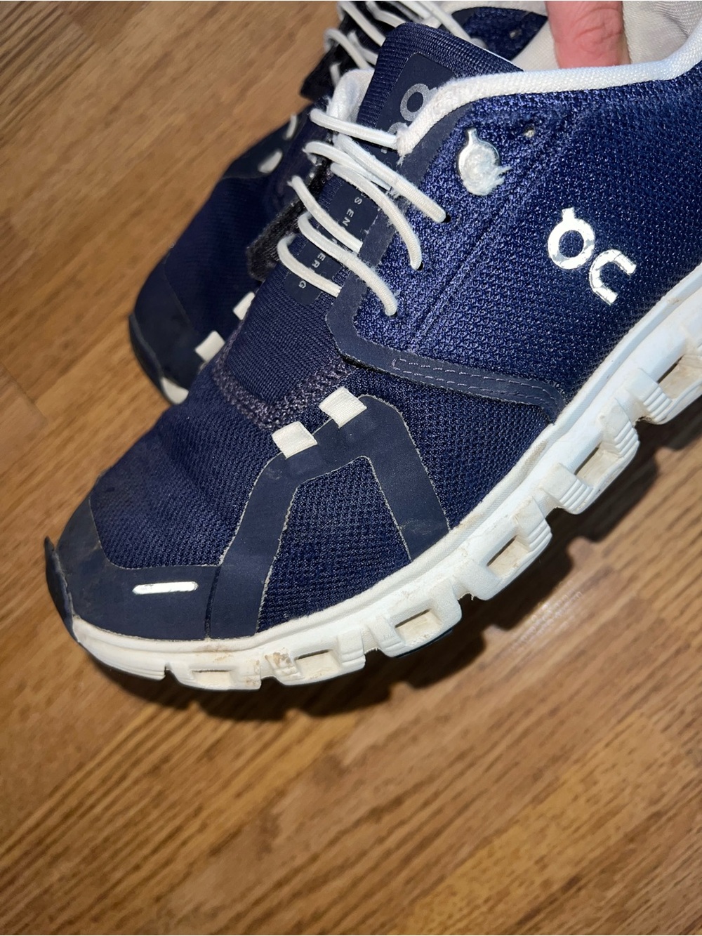 On Cloud Tennis Shoes - Picture 5 of 7